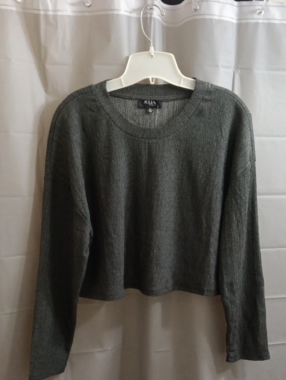 Julia by Love J Cropped Gray Crewneck Knit Top